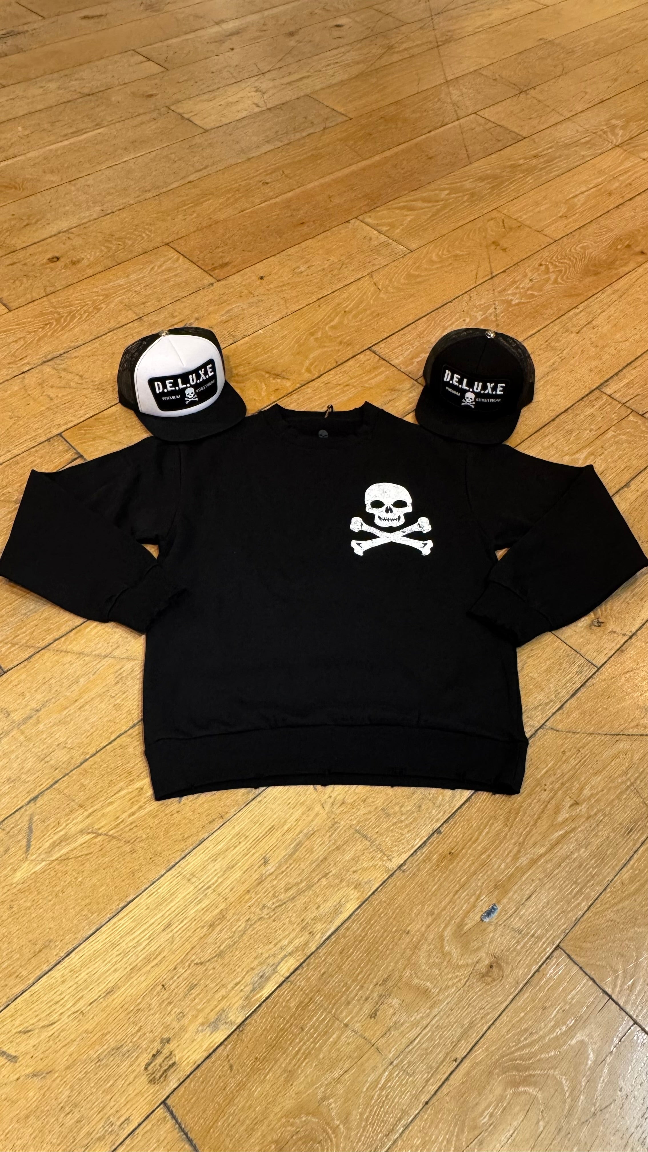 Skull & Bones Crewneck