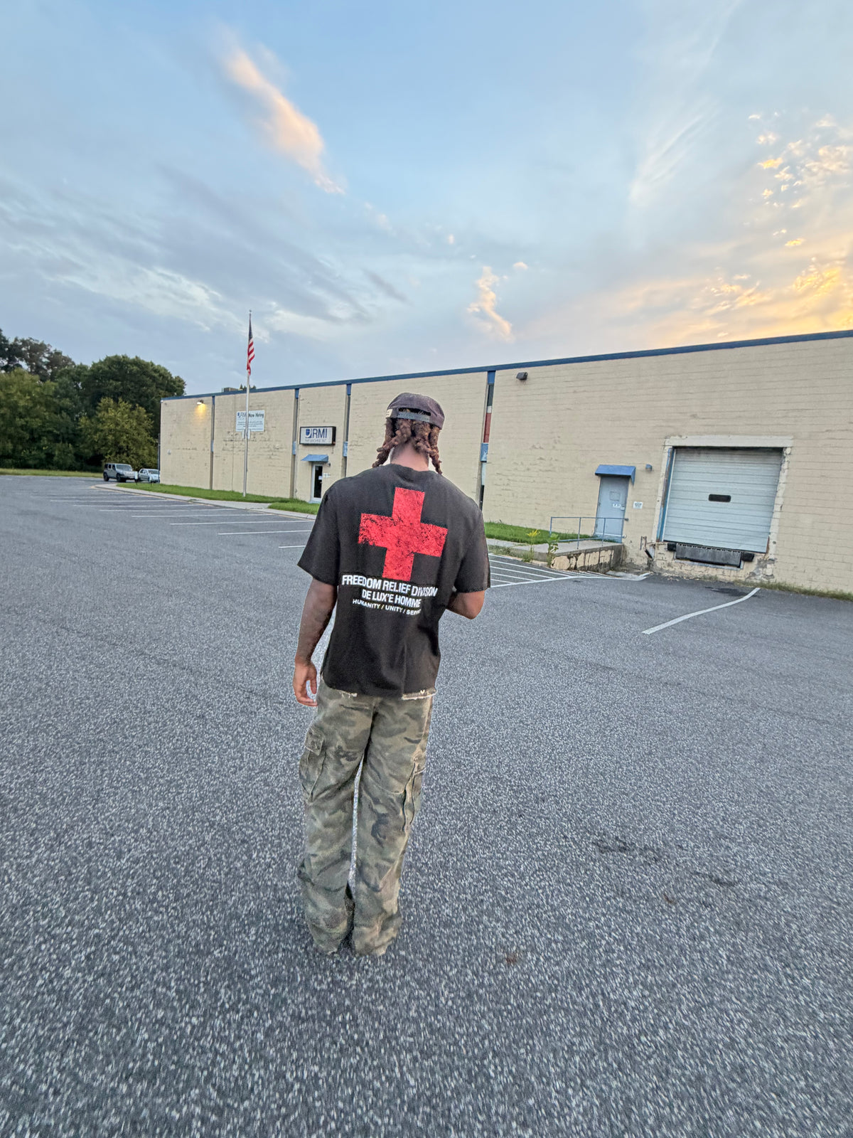 Freedom Relief Division Tee (black )