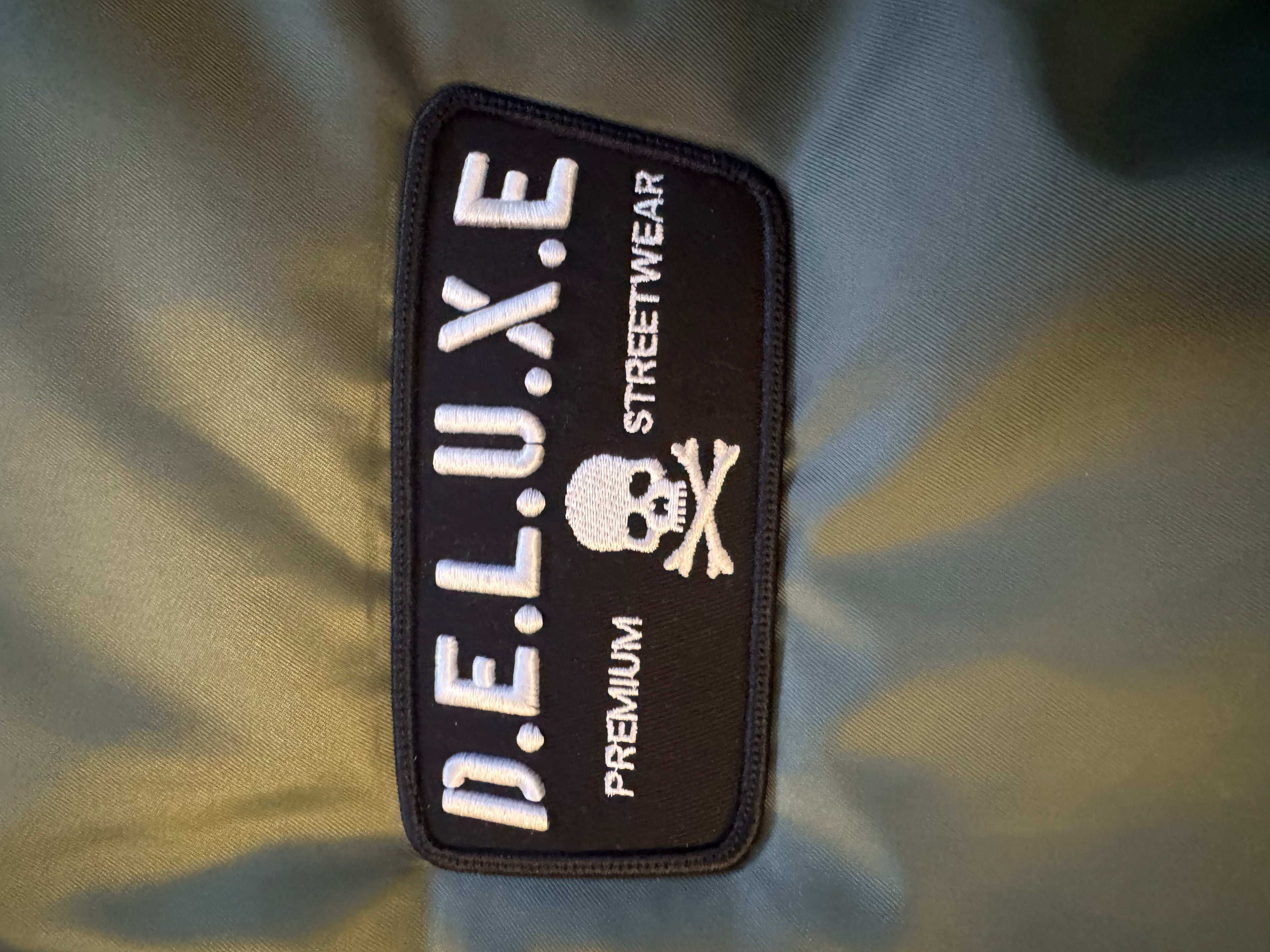 De Lux’e Homme — Premium Flight Bomber (Olive)Limited Edition